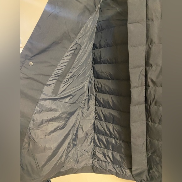 Massimo Dutti black down filled water repellent zip front jacket men. Large - Picture 6 of 14